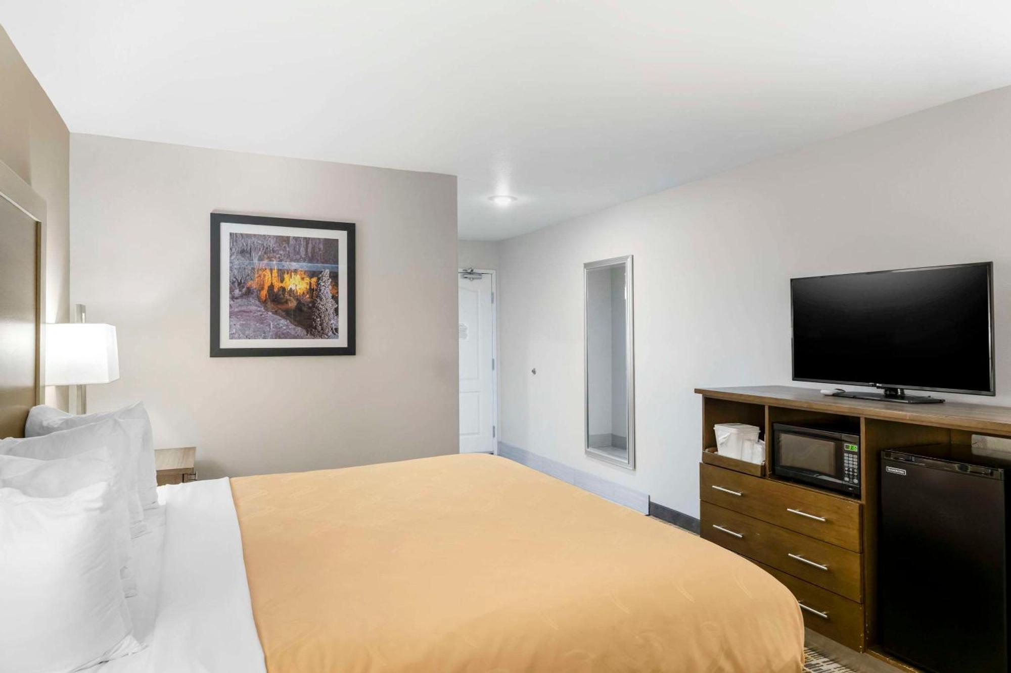 Quality Inn & Suites Carlsbad Caverns Area מראה חיצוני תמונה