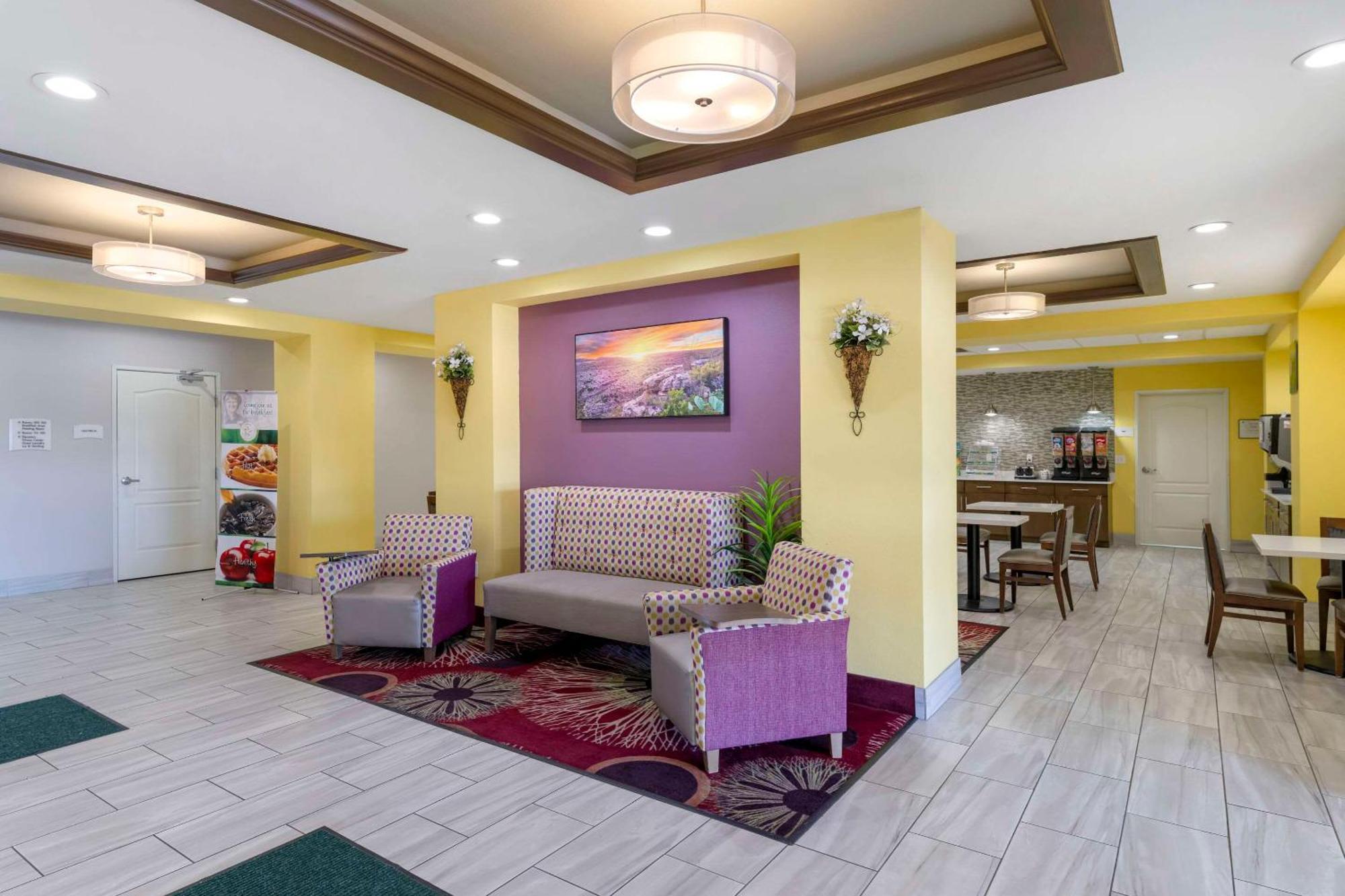 Quality Inn & Suites Carlsbad Caverns Area מראה חיצוני תמונה